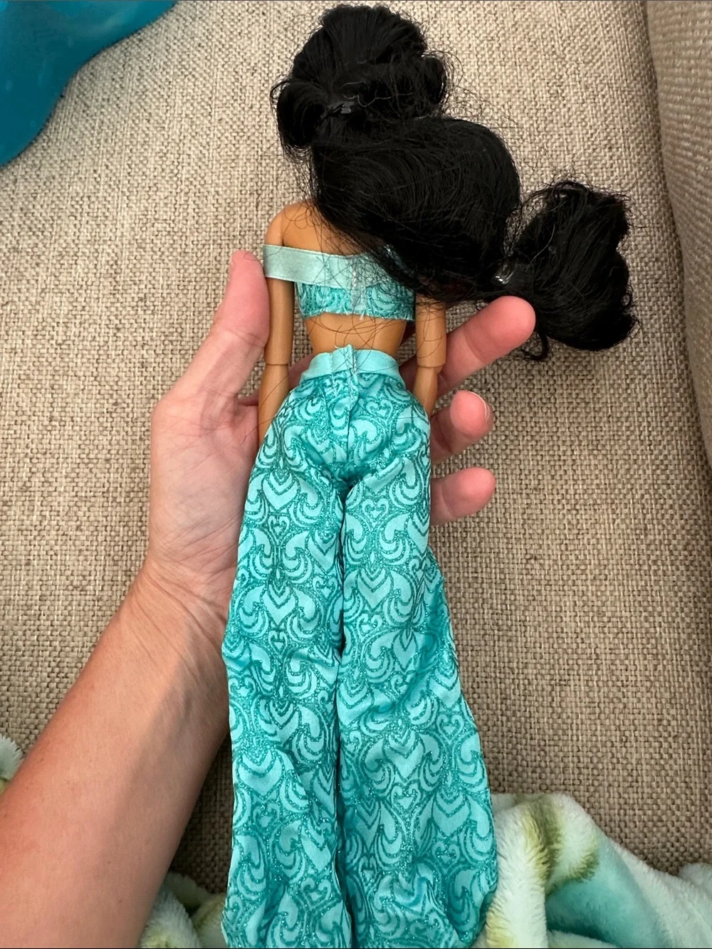 Disney Store exclusive Aladdin Princess Jasmine doll